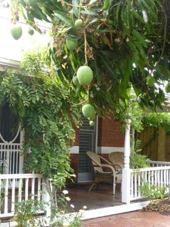 Lakeside Bed & Breakfast 퍼스 외부 사진