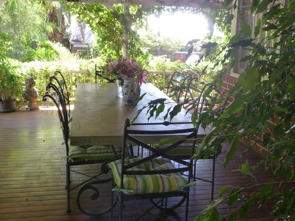 Lakeside Bed & Breakfast 퍼스 외부 사진